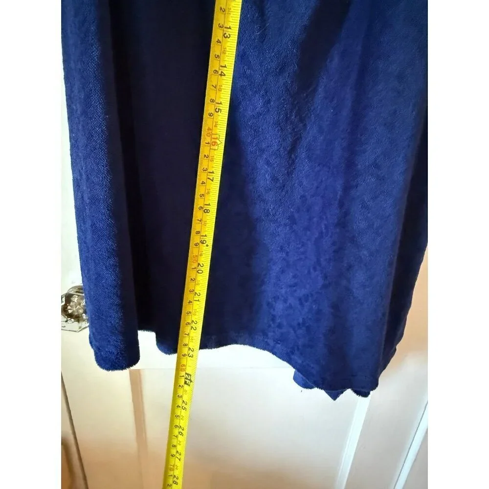 Nautica small/medium dark blue towel wrap